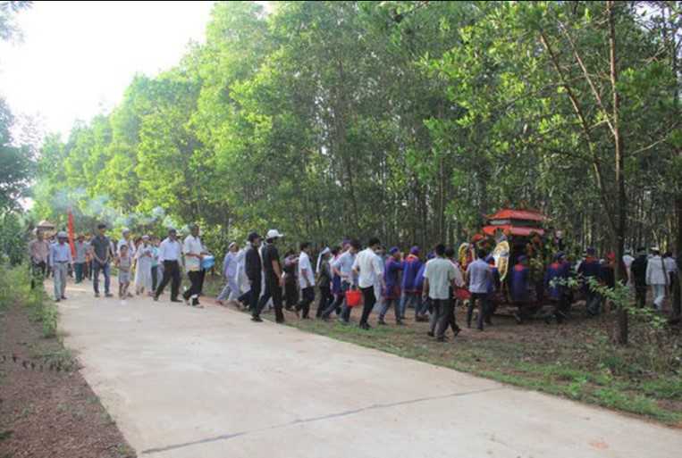 Nhà có người mới mất nên kiêng gì