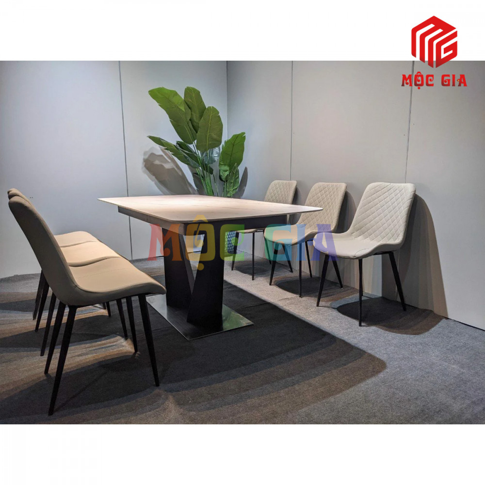 Bàn ăn nhập khẩu đẹp MG - BANK 035