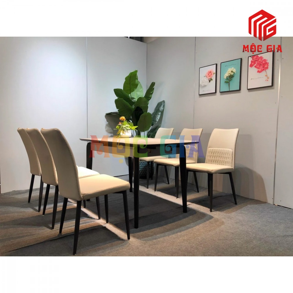 Bàn ăn nhập khẩu đẹp MG - BANK 072