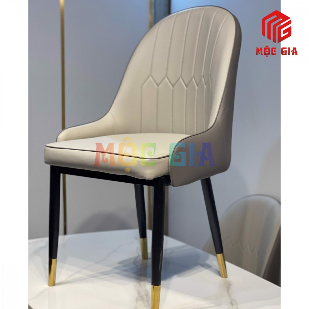 Bàn ăn nhập khẩu đẹp MG - BANK 086